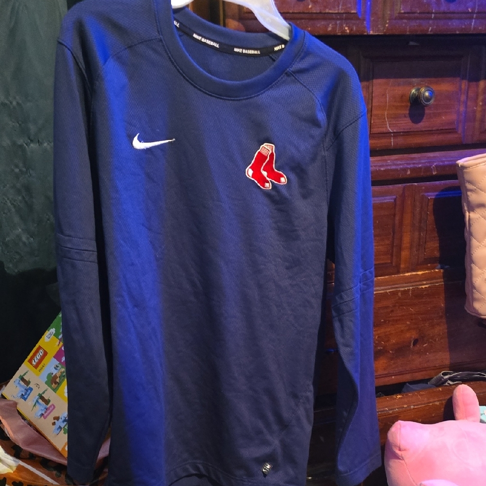 !!.          Young Mens M Blue Long Sleeve Shirt. S2